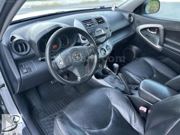 AUTO BEDİR'DEN 2006 MODEL OTOMATİK TOYOTA RAV4 380 BİN KM DE