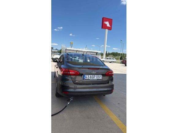 Sahibinden Ford Focus 1.6 Ti-VCT Trend X 2015 Model 