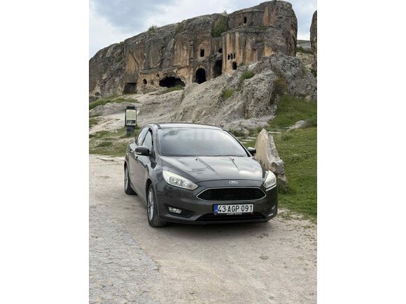 Sahibinden Ford Focus 1.6 Ti-VCT Trend X 2015 Model 