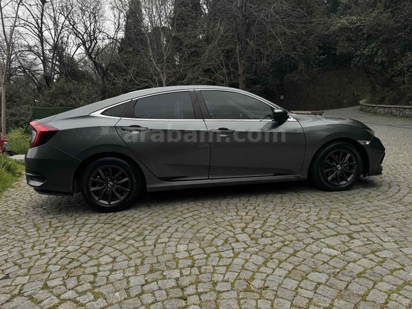 Sahibinden Honda Civic 1.5 i-VTEC Elegance 2020 Model 