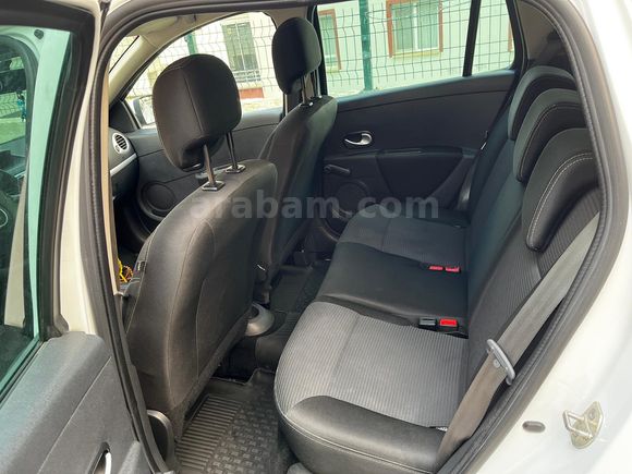 Temiz Kullanılmış 3 Parça Boyalı Clio 3