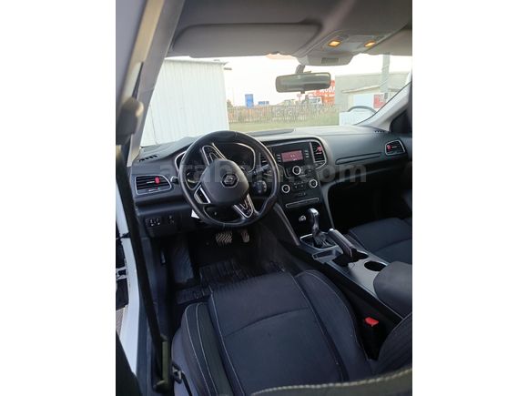 Sahibinden Renault Megane 1.5 Blue DCI Touch 2020 Model