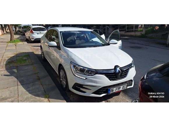 Sahibinden Renault Megane 1.3 TCe Joy Comfort 2023 Model