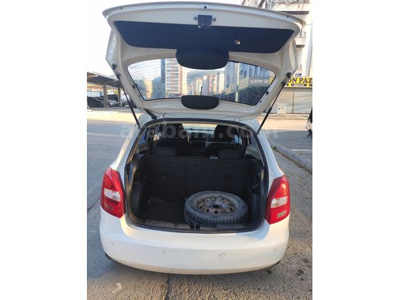Sahibinden Skoda Fabia 1.2 Ambition 2013 Model 