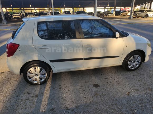 Sahibinden Skoda Fabia 1.2 Ambition 2013 Model 