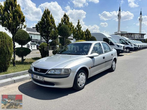 CAR WİN'den 1998 OPEL VECTRA 2.0 16V DEGİŞENSİZ BAKIMLI