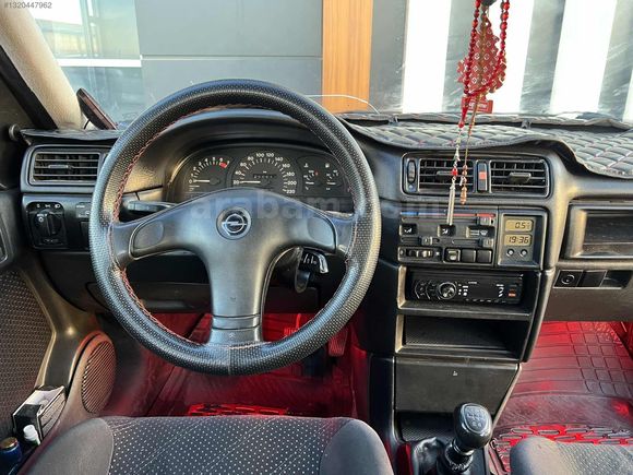 HASANOĞULLARIN'DAN 1994 DEĞİŞENSİZ 2.0 VECTRA 265.000 KM