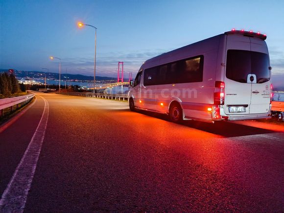 Rent-a-car'dan Mercedes - Benz Sprinter Minibüs İzmir