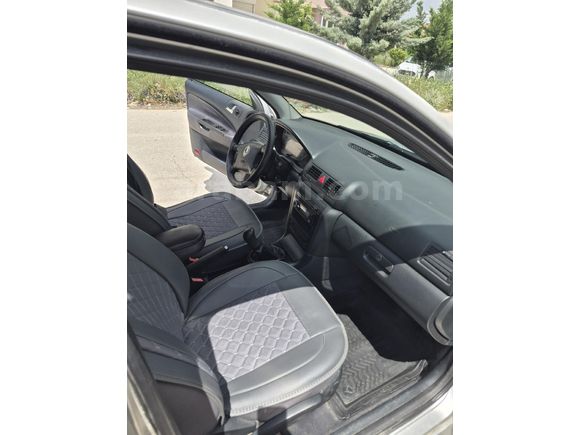 Sahibinden Skoda Octavia 1.6 Elegance 2003 Model