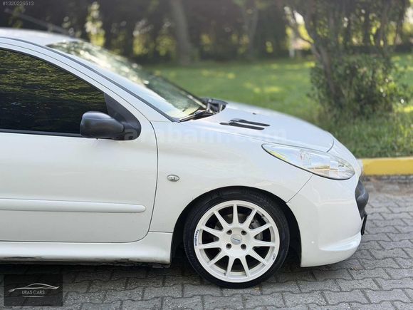 100.000 Km Tavan Kaput Boyasız Tertemiz Araç