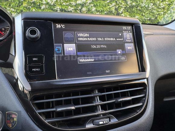 PEUGEOT 208 1.2 BENZİN OTOMATİK