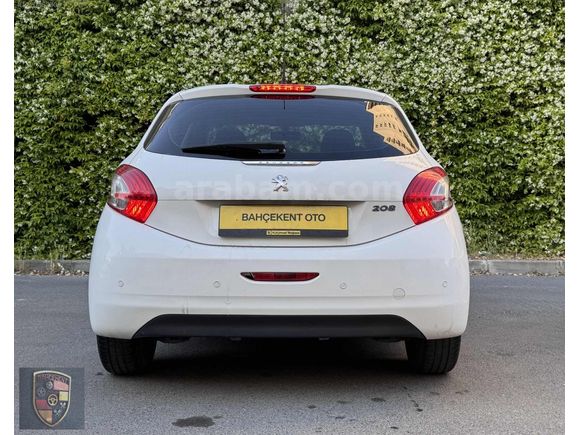 PEUGEOT 208 1.2 BENZİN OTOMATİK