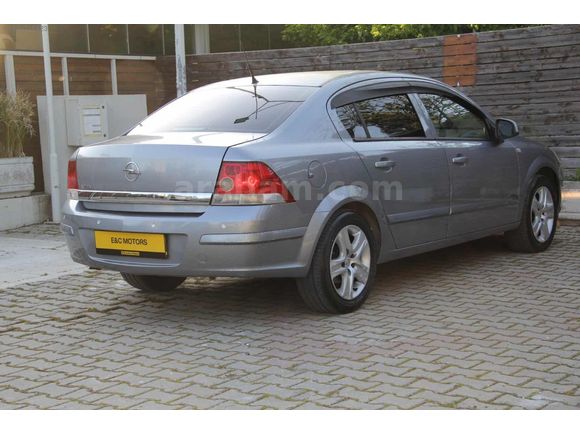 E&C MOTORS'DAN 2010 MODEL ASTRA