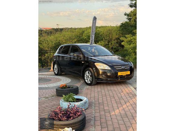 Yakıt Cimrisi Otomatik Kia Ceed - 207 Bin Km -