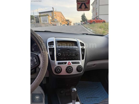 Yakıt Cimrisi Otomatik Kia Ceed - 207 Bin Km -