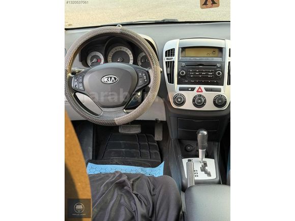 Yakıt Cimrisi Otomatik Kia Ceed - 207 Bin Km -