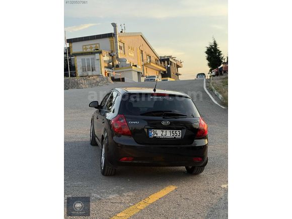 Yakıt Cimrisi Otomatik Kia Ceed - 207 Bin Km -