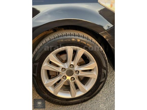 Yakıt Cimrisi Otomatik Kia Ceed - 207 Bin Km -