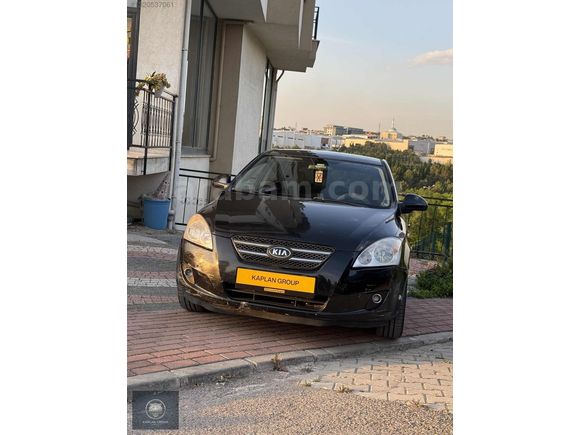 Yakıt Cimrisi Otomatik Kia Ceed - 207 Bin Km -