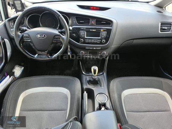 2013 KIA CEED 1.6CRDI Concept Plus SW SORUNSUZ BAKIMLI MASRAFSIZ