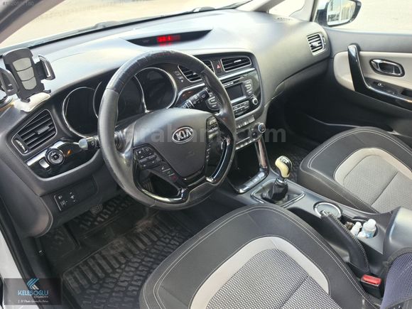 2013 KIA CEED 1.6CRDI Concept Plus SW SORUNSUZ BAKIMLI MASRAFSIZ
