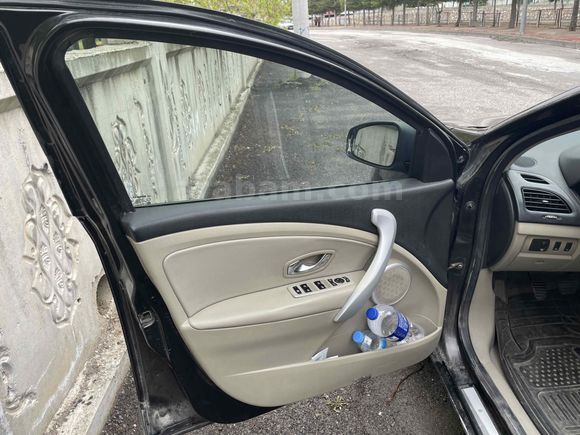 Sahibinden Renault Fluence 1.5 dCi Privilege 2010 Model 