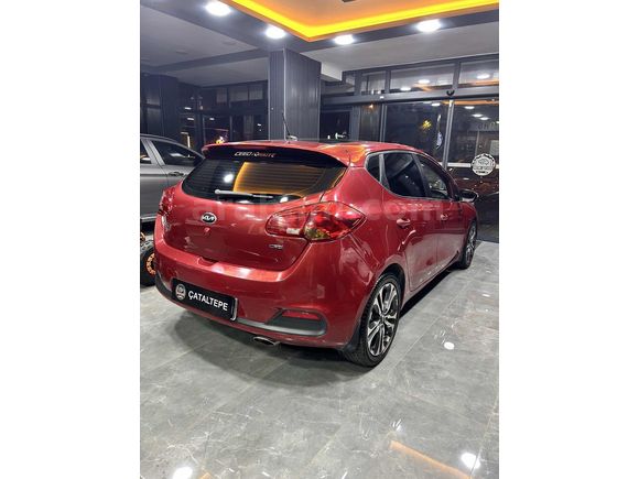 Kia Cee'd 1.6 CRDI Premium Otomatik - Cam Tavan STAR STOP
