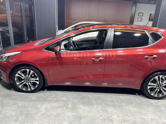 Kia Cee'd 1.6 CRDI Premium Otomatik - Cam Tavan STAR STOP