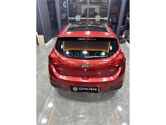 Kia Cee'd 1.6 CRDI Premium Otomatik - Cam Tavan STAR STOP