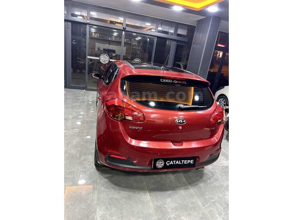Kia Cee'd 1.6 CRDI Premium Otomatik - Cam Tavan STAR STOP