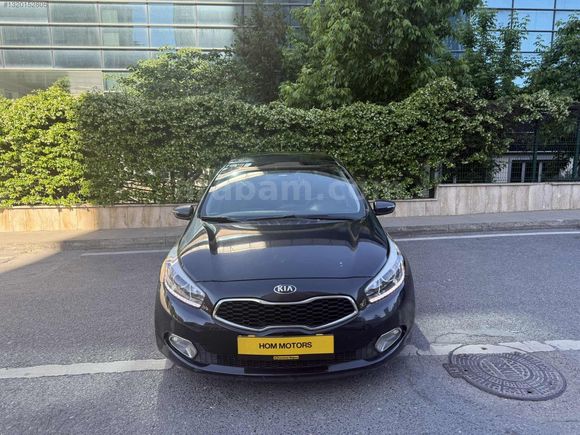 KIA CEED CONCEPT PLUS DEĞİŞENSİZ BOYASIZ OTOMATİK CAM TAVANLI