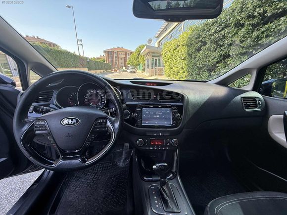 KIA CEED CONCEPT PLUS DEĞİŞENSİZ BOYASIZ OTOMATİK CAM TAVANLI