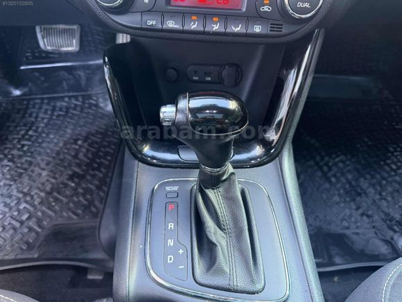 KIA CEED CONCEPT PLUS DEĞİŞENSİZ BOYASIZ OTOMATİK CAM TAVANLI