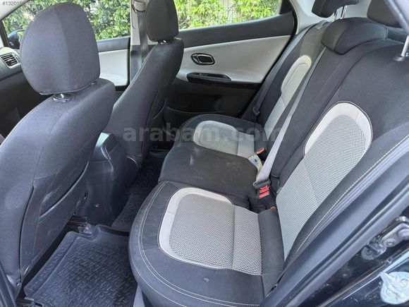 KIA CEED CONCEPT PLUS DEĞİŞENSİZ BOYASIZ OTOMATİK CAM TAVANLI