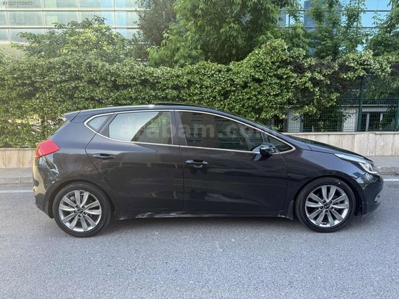 KIA CEED CONCEPT PLUS DEĞİŞENSİZ BOYASIZ OTOMATİK CAM TAVANLI