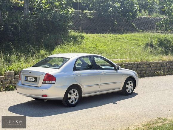 LUSSO GARAJ'dan KİA CERATO 1.6 CRDİ