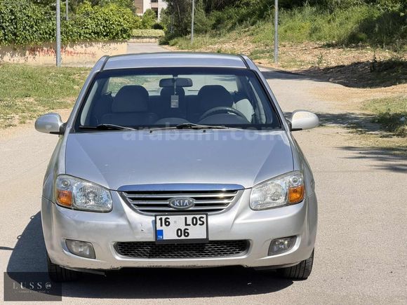 LUSSO GARAJ'dan KİA CERATO 1.6 CRDİ