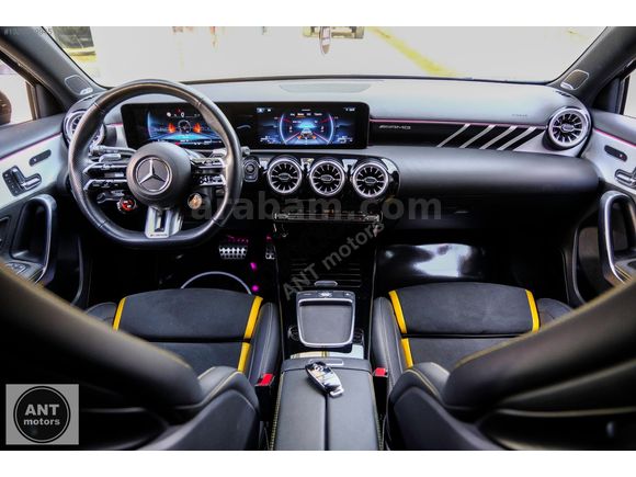 HATASIZ BAYİ 2023 MERCEDES A 45s AMG PERFORMANCE+AERODYNAMIC KIT
