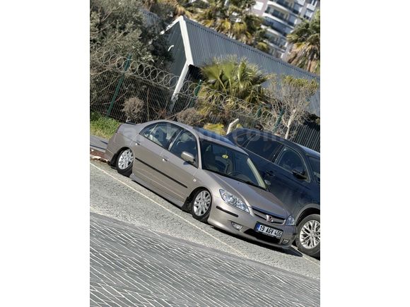 Sahibinden Honda Civic 1.6i VTEC ES 2004 Model 
