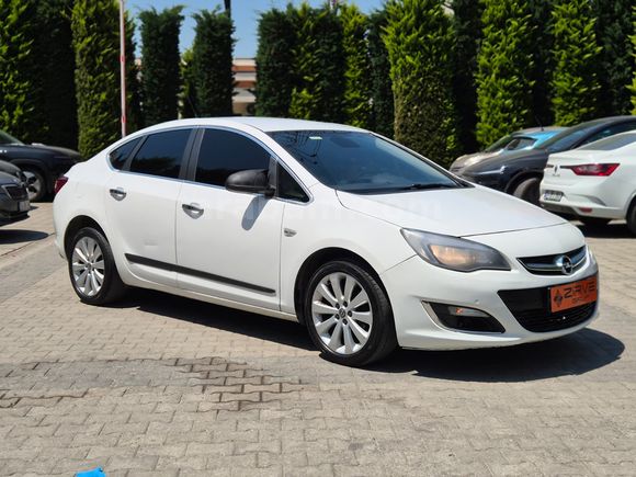 OPEL ASTRA 2017 DESİGN EN DOLUSU OTOMATİK-36 AY TAKSİTLE-