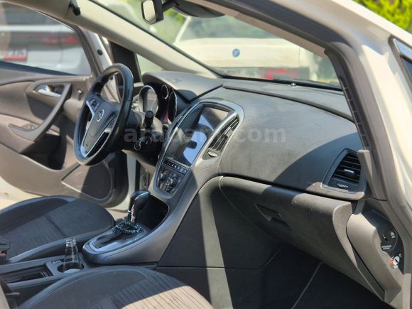 OPEL ASTRA 2017 DESİGN EN DOLUSU OTOMATİK-36 AY TAKSİTLE-