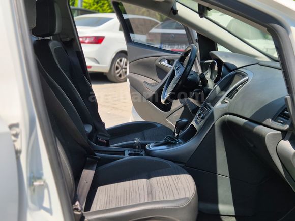 OPEL ASTRA 2017 DESİGN EN DOLUSU OTOMATİK-36 AY TAKSİTLE-