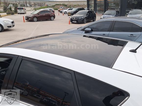 OTOMATİK VİTES 1.6 CAM TAVANLI AURİS