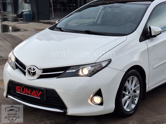 OTOMATİK VİTES 1.6 CAM TAVANLI AURİS