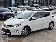 OTOMATİK VİTES 1.6 CAM TAVANLI AURİS