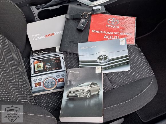 OTOMATİK VİTES 1.6 CAM TAVANLI AURİS