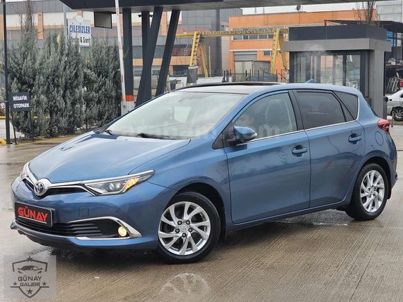 İLK ELDEN 1.6 OTOMATİK VİTES MAKYAJLI KASA AURİS