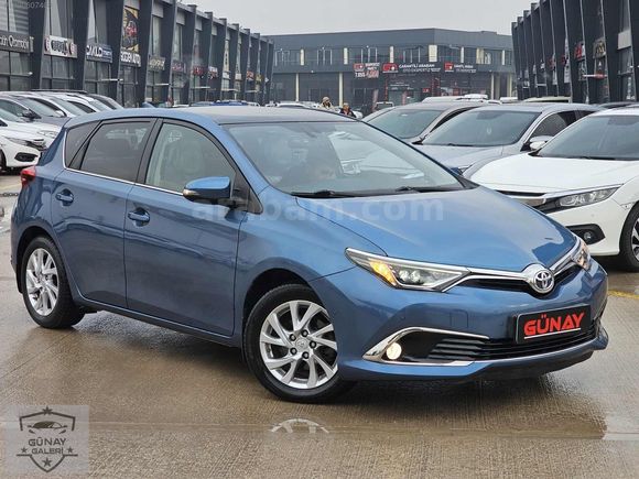 İLK ELDEN 1.6 OTOMATİK VİTES MAKYAJLI KASA AURİS