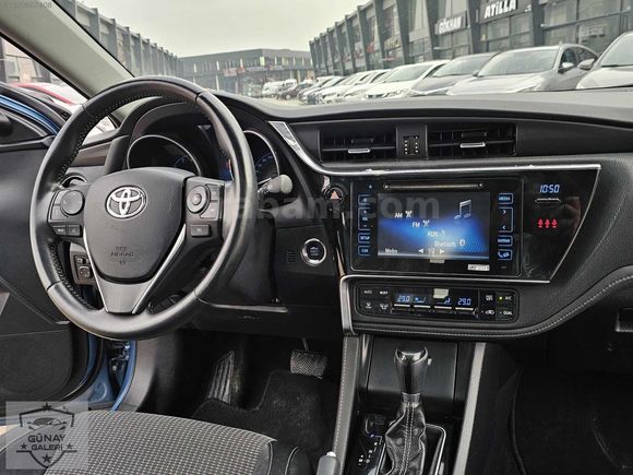 İLK ELDEN 1.6 OTOMATİK VİTES MAKYAJLI KASA AURİS