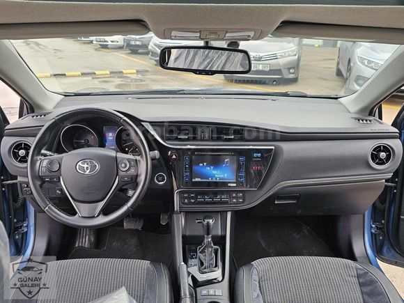 İLK ELDEN 1.6 OTOMATİK VİTES MAKYAJLI KASA AURİS